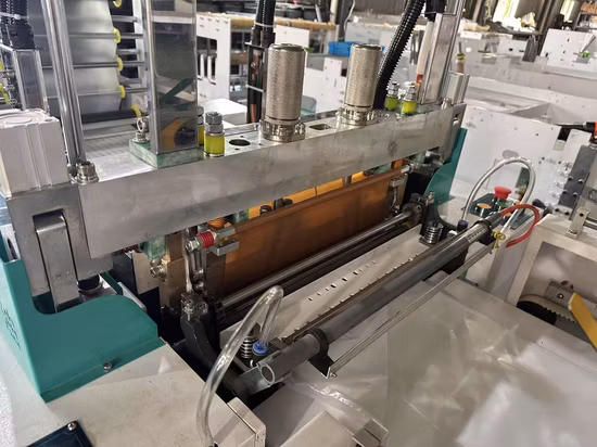 Eco-Friendly High Speed Double Lines Carry Handle Bag Vest Bag Fruit Bag Plastic Bag Making Machine T-Shirt Bag Making Machine Double Line Bag Making Machine